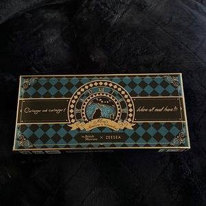 Zeesea Cosmetics X The British Museum Alice’s Adventures in Wonderland Palette
